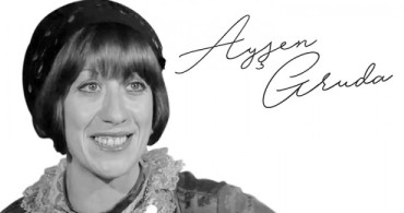Arzu Film'in Ayşen Gruda Videosu İzleyenleri Gözyaşlarına Boğdu