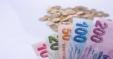 Asgari ücrete zam gelecek mi? DİSK tarafından dikkat çeken öneriler geldi! Milyonları ilgilendiren açıklama kafaları karıştırdı