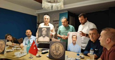 Âşık Sümmani Baba’nın gerçeğe en yakın rölyefi ve hatıra madalyonu tanıtıldı