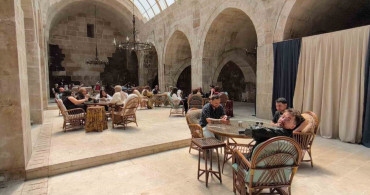 Asırlık Mahperi Hatun Kervansarayı Restoran Olarak Hizmet Veriyor