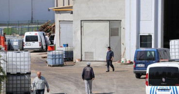 Asit Kuyusunda Facia! Fabrika Sahibi Düştü İşçiler Kurtarmaya Çalıştı