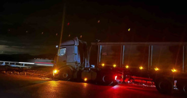 Aşkale'de Zincirleme Kaza: 4 Jandarma Yaralandı