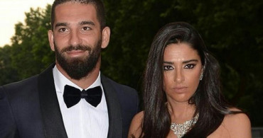 Aslıhan Doğan Arda Turan'ın Annesine Destek Oldu