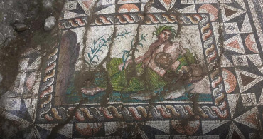 Aspendos’ta nadir keşif: 1700 yıllık "Genç Eurymedon" mozaiği gün yüzüne çıkarıldı