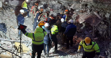 Asrın felaketinde sekizinci gün: Mucize kurtuluşlar devam ediyor