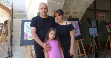 Asya Alyanak, 62 madalya kazanarak kişisel resim sergisini açtı
