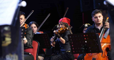 Atakum'da çocuk ve gençlik orkestrası, Ata Sahne'de ilk konserini verdi