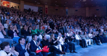 Atakum'da 'yaza merhaba' konseri yoğun ilgi gördü