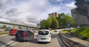 Ataşehir'de Trafik Tartışması: Taralı Alandan Kaynak Yapan Sürücü Kamerada
