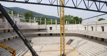 Atatürk Spor Salonu'nda İnşaat Hız Kesmeden Devam Ediyor