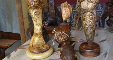 Atık Malzemelerden Sanat Eseri