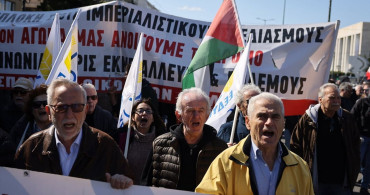 Atina'da İran'a Yönelik Saldırılara Protesto
