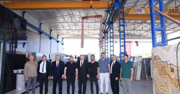 Ato başkanı baran, yuvaköy mermerciler sitesinde sektör temsilcileriyle bir araya geldi