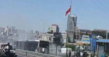 Avcılar'da Korkutan Metrobüs Yangını!