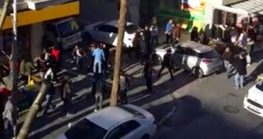 Avcılar'da Yol Verme Kavgası! Coronavirüs Tedbirleri Unutuldu