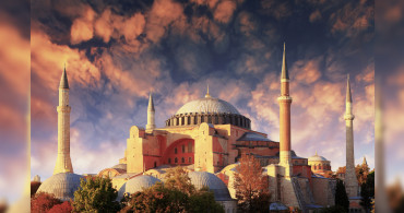 Ayasofya Camii'nde yeni düzenleme: İbadet ve kültürel ziyaretler İçin girişler ayrıldı