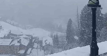 Ayder Yaylası'nda Bahar Ortasında Kar Keyfi