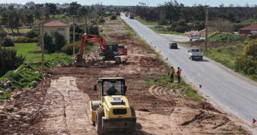 Aydın Büyükşehir Belediyesi'nden Akbük'te Yol Yenileme Çalışmaları