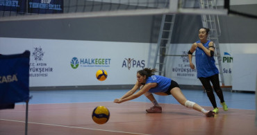 Aydın Büyükşehir Belediyespor Kadın Voleybol Takımı İkinci Devreye Hazır