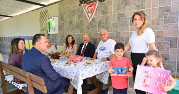 Aydın Valisi Osman Varol, Şehit Aileleriyle Bayramlaştı
