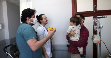 Aydın'da Doktor Kardeşler Çocuk Sağlığına Duygu ve Özveriyle Hizmet Veriyor