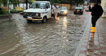 Aydın'da Sağanak Yağış Etkili Oldu