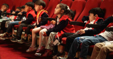 Aydın'da Tiyatro Coşkusu: Her Yaşa Uygun Etkinlikler