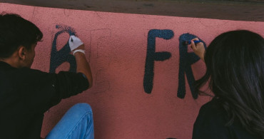 Aydın'da Üniversite Öğrencilerinden Filistin'e Destek Grafitileri