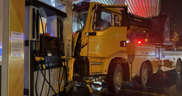 Aydın'da Vinç Kazası: Akaryakıt Pompasına Çarpış