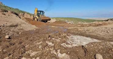 Aydınlar’da dağcılara büyük kolaylık: Süphan Dağı’nda yol açma çalışması