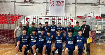 Aydınlı Hentbolcular Türkiye Üçüncüsü Oldu