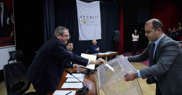Ayvalık Belediyesi 2025 Yılı Faaliyet Raporu Oy Birliğiyle Kabul Edildi