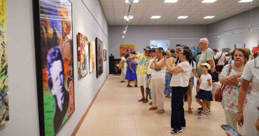Ayvalık’ta küresel ve çağdaş kültür sanat açılımı başladı