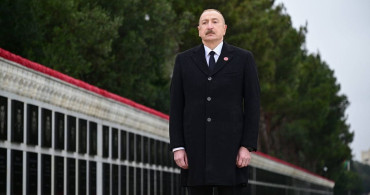 Azerbaycan Cumhurbaşkanı Aliyev, 20 Ocak Şehitlerini Andı