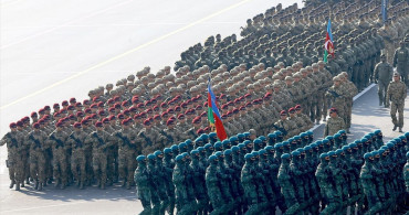 Azerbaycan, Karabağ Zaferi'ni Askeri Geçit Töreniyle Kutladı
