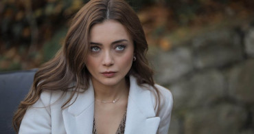 Aziz dizisinin Dilruba'sı Damla Sönmez ünlü şarkıcı Murat Boz'la aşk yaşadığı iddialarına itiraf gibi yanıt verdi