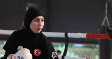 Azranur Çetin: Genç Boksörümüz, 2026 Yaz Gençlik Olimpiyat Oyunları'nda Türkiye'yi Temsil Edecek