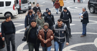 Baba ve Kızı Uyuşturucu Ticareti Yapmaktan Tutuklandı