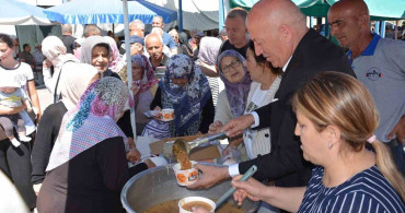 Babadağ Belediyesi'nden vatandaşlara aşure ikramı