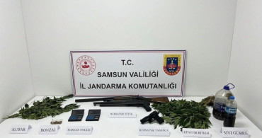 Bafra'da jandarma operasyonunda uyuşturucu ve silah ele geçirildi