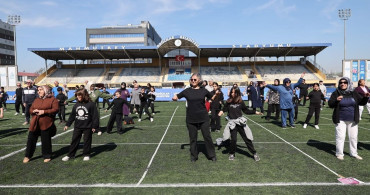 Bağcılar'da Zumba Etkinliği ile Sağlıklı Yaşam Vurgusu