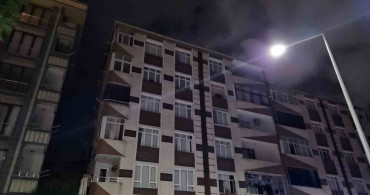 Bahçelievler'de temel kazısı nedeniyle 7 katlı bina tahliye edildi