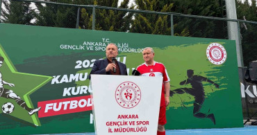 Bakan Bak'tan A Milli Takıma Destek Mesajı
