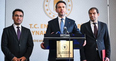 Bakan Bayraktar: YEKA-GES Yarışmaları Türkiye'ye 400 Milyon Dolar Kazandıracak