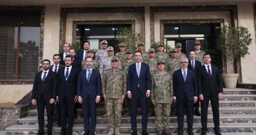 Bakan Bayraktar'ın Trablus Ziyareti ve Libya Görev Grubu ile Görüşmesi