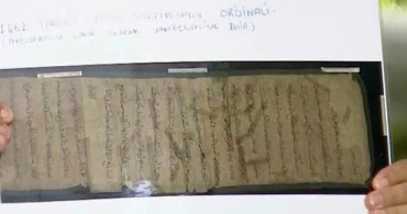Bakan Çavuşoğlu Ayasofya'nın Tapusunu Gösterdi!