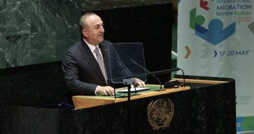 Bakan Çavuşoğlu'ndan Yunanistan'a göçmen tepkisi! ''Çok sayıda kişinin hayatına mal oldu''