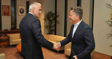 Bakan Ersoy Avrupa Tur Operatörleriyle Görüştü