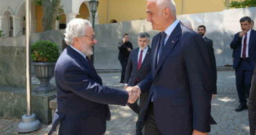 Bakan Ersoy, İslam Kültür, Sanat ve Tarih Araştırma Merkezi’nin çalışmalarını inceledi