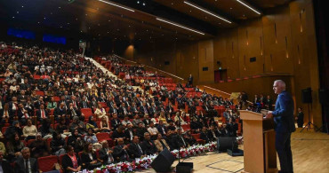 Bakan Ersoy Türkçe'nin Anlamını Vurguladı